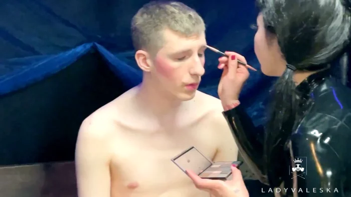 Turning Their Timid Boy Into A Cute Girl - LADY VALESKA - MP4