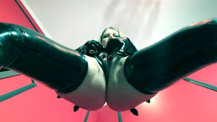 You Are Performing As A Toilet - LADY ESTELLE SCAT - MP4