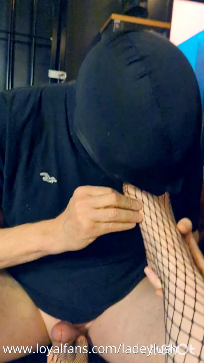 Pathetic Loser Worshiping My Fishnet Tights - LADEY LUSH - MP4