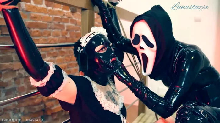 Latex Maid Facefucked By Ghostface - LUNASTAZJA - MP4