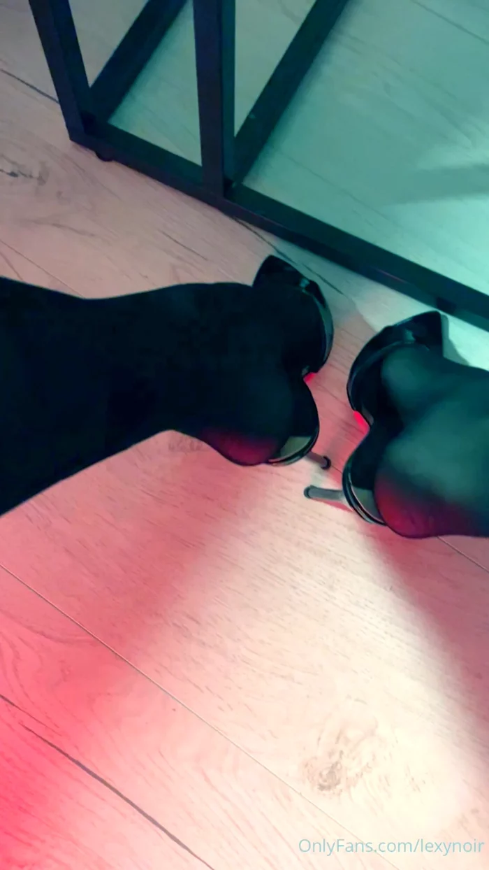 You Will Beg Me To Stuff Your Mouth With My Wet Pantyhose! - LEXY NOIR / OBEYLEXYNOIR - MP4