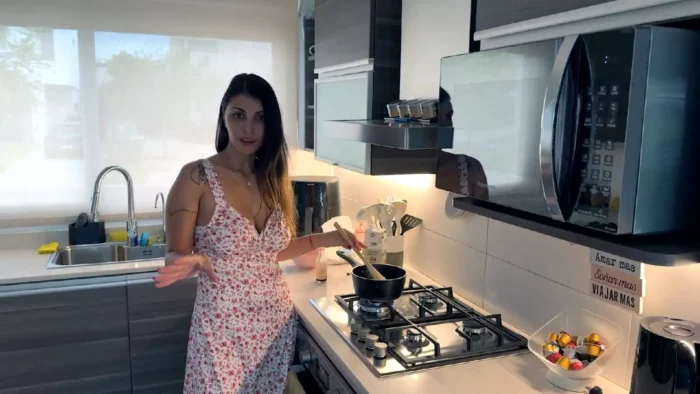 Homemade Dulce De Leche With Mommy - MANYVIDS PREMIUM - MP4