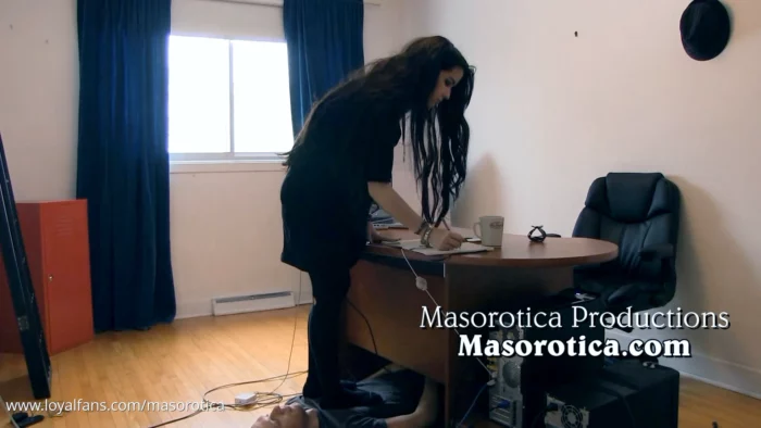 Moxxi's Day At The Office - MASOROTICA PRODUCTIONS - MP4