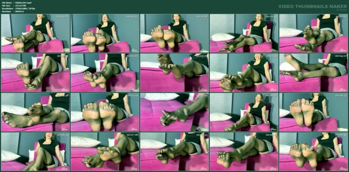 Sniff My Smelly Soles, Slut! - MISS ADRASTEA - MP4