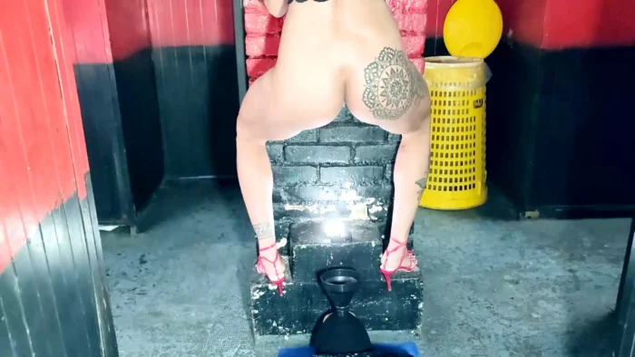 Eat My Poop From My Feet - MISS DULA SCAT - MP4