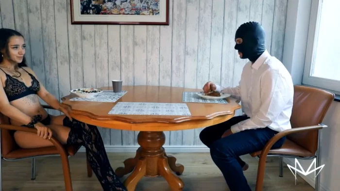 Noble Scat Breakfast With The Mistress - MISS MEDEA MORTELLE SCAT - MP4