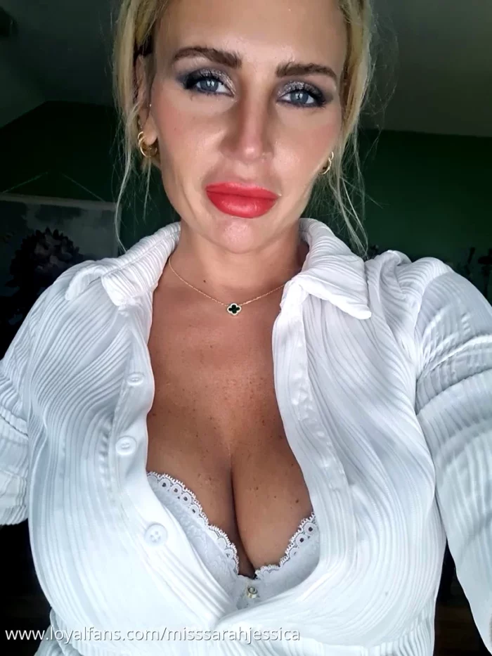 Your New Office Boss - MISS SARAH JESSICA - MP4