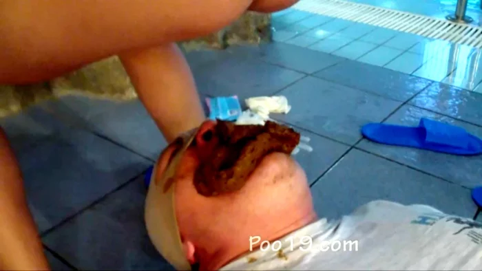 Toilet Brush – It Hurts! - SMELLY MILANA SCAT - MP4