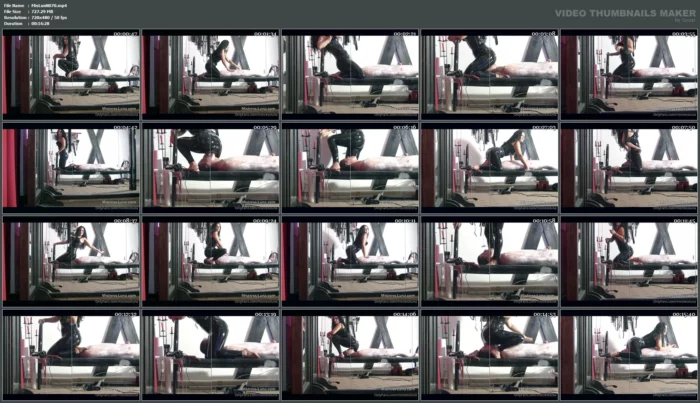 My Ass In Latex Looks Gorgeous! - MISTRESS LUNA - MP4
