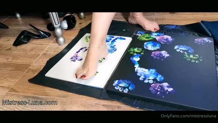 My Feet Brings Color In Your Boring Life! - MISTRESS LUNA - MP4