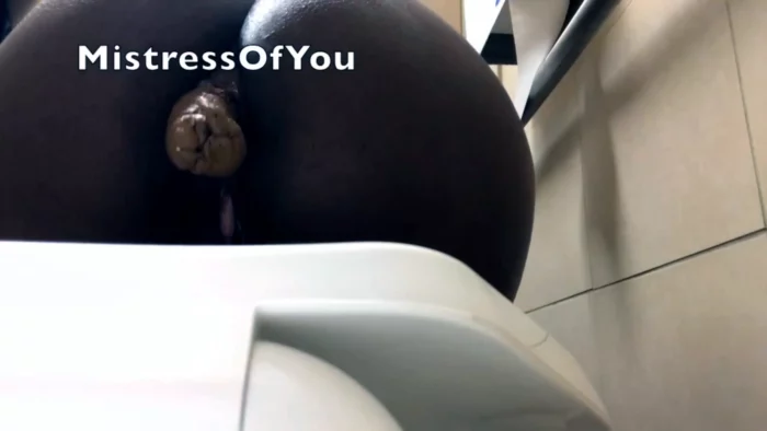 Public Drop - MISTRESS MYSTIQUE SCAT - MP4