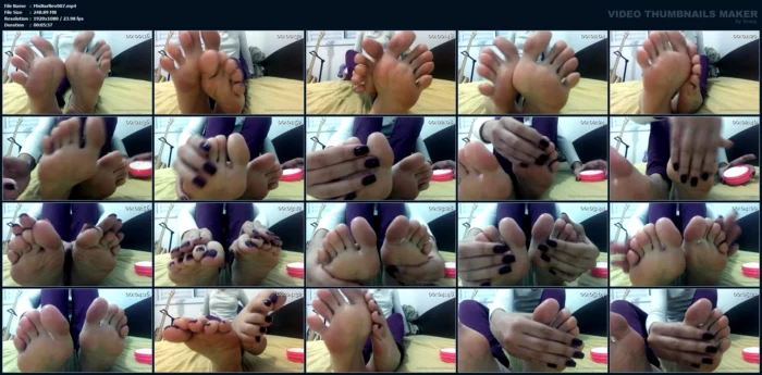 Applying Cream And Massaging My Feet - MISTRESS NARA NEVEU - MP4