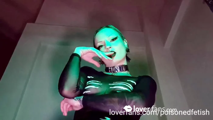 I'm Gonna Explain A Little Bit About What You Have To Do When You Run, Little Straw - MISTRESS ILINA POISONED / POISONEDFETISH - MP4
