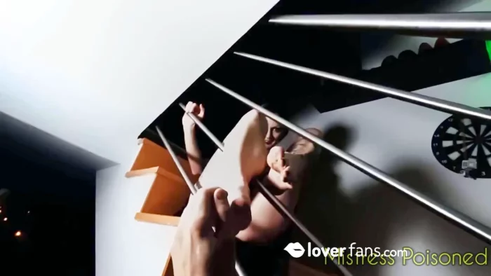 POV I'm Going Down The Stairs, And I Catch You Looking At My Feet, Drooling For Them - MISTRESS ILINA POISONED / POISONEDFETISH - MP4