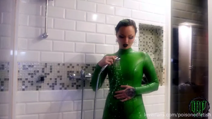 This POV Takes You Straight To My Shower - MISTRESS ILINA POISONED / POISONEDFETISH - MP4