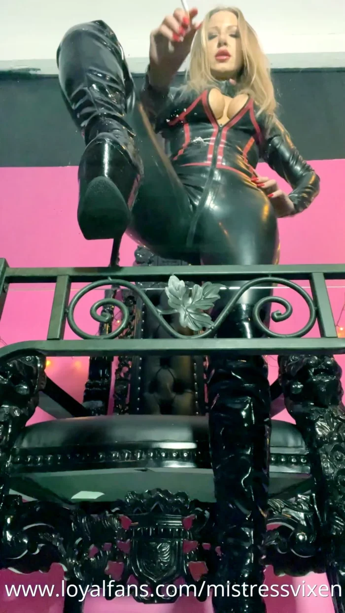 POV You Are My Ashtray And Spit Box Nothing More - MISTRESS VIXEN / WOMANIA EMPIRE - MP4