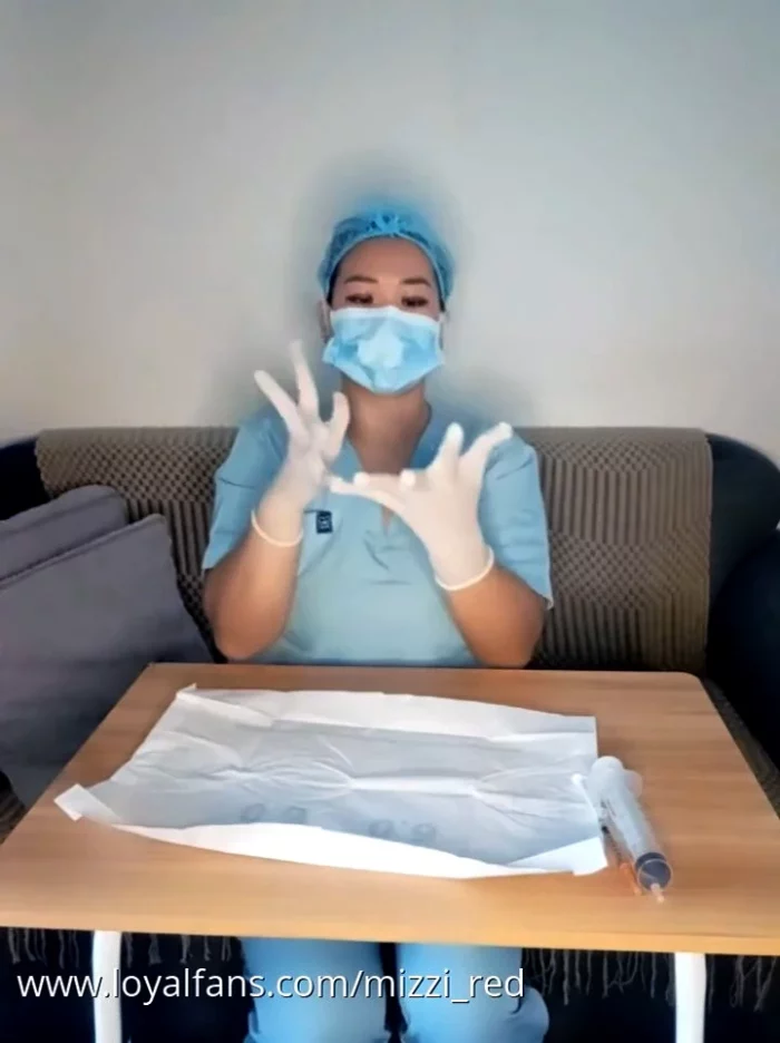 Medical Gloves - MIZZY RED / THE GODDESS RED - MP4