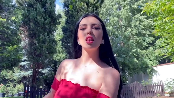 I'm Will Spit Right In Your Face POV - MISTRESS GLAMOROUS - MP4