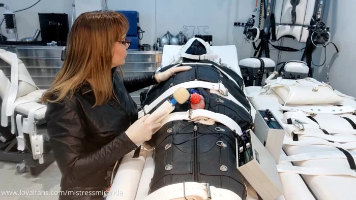 Bdsm Moments - MISTRESS MIRANDA / THE BONDAGE MISTRESS CLUB / BDSMLABORATORY - MP4