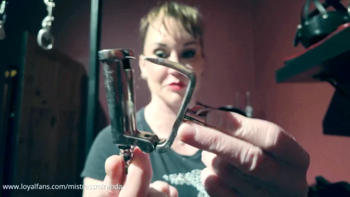 Exploring Lady Anissa's Play Space 2 - MISTRESS MIRANDA / THE BONDAGE MISTRESS CLUB / BDSMLABORATORY - MP4