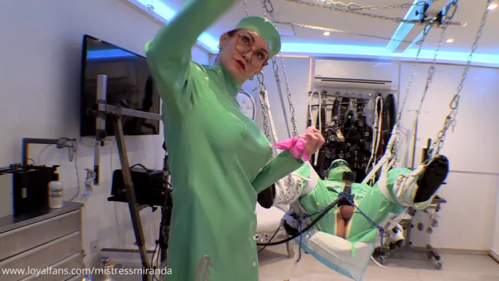 From London With Glove 3 - MISTRESS MIRANDA / THE BONDAGE MISTRESS CLUB / BDSMLABORATORY - MP4