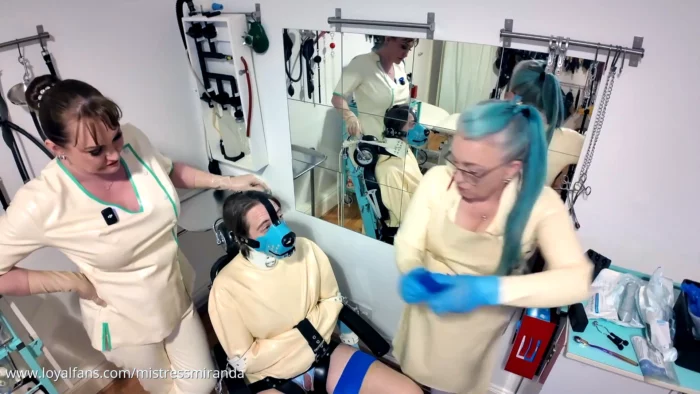 Pup At The Vet - MISTRESS MIRANDA / THE BONDAGE MISTRESS CLUB / BDSMLABORATORY - MP4
