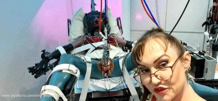 Real Action In Session Video - MISTRESS MIRANDA / THE BONDAGE MISTRESS CLUB / BDSMLABORATORY - MP4