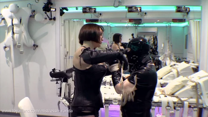 Roped In For A Shoot - MISTRESS MIRANDA / THE BONDAGE MISTRESS CLUB / BDSMLABORATORY - MP4