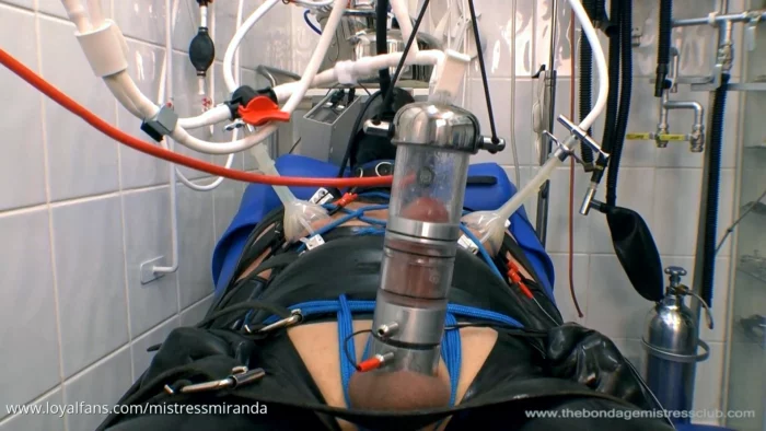 Suction 4 - MISTRESS MIRANDA / THE BONDAGE MISTRESS CLUB / BDSMLABORATORY - MP4