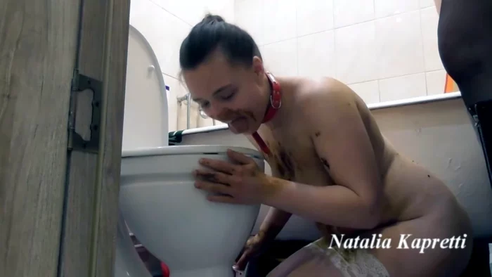 Confesses Toilet Bowl Love - NATALIA KAPRETTI SCAT - MP4