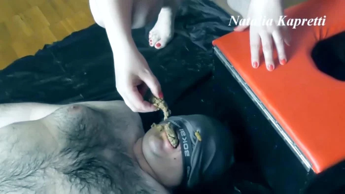 Drink Urine Eat Shit And Don't Puke Toilet - NATALIA KAPRETTI SCAT - MP4