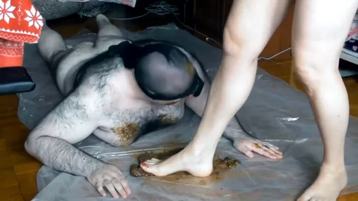 Russian Scat Femdom (Re) - NATALIA KAPRETTI SCAT - MP4