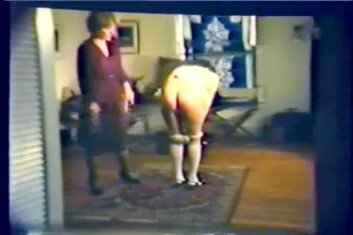 Cindy And The Paddle - NU-WEST - MP4