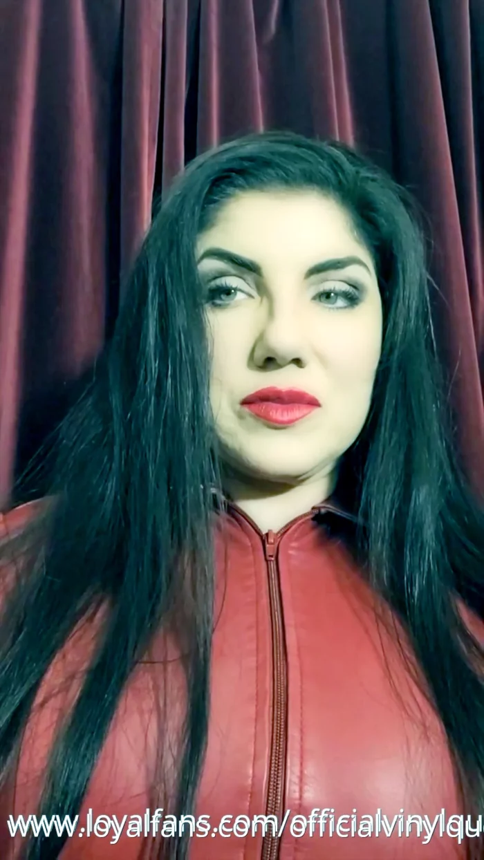 Live Chat Rebroadcast - 2021 - OFFICIAL VINYL QUEEN - MP4