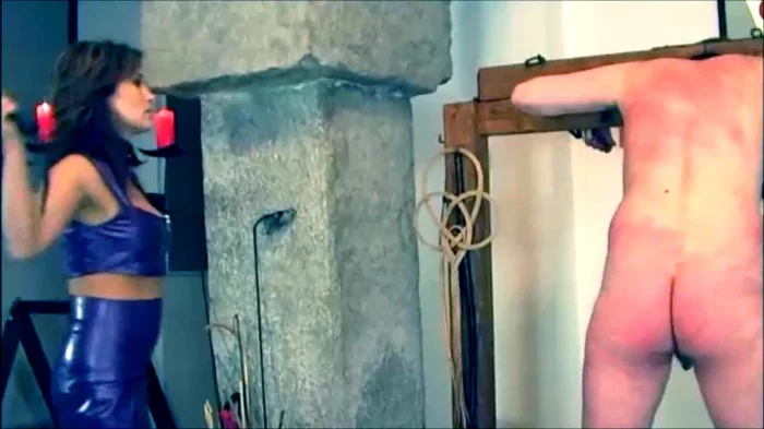 In The Pillory - Valentine Rush - OWK / OTHER WORLD KINGDOM - MP4