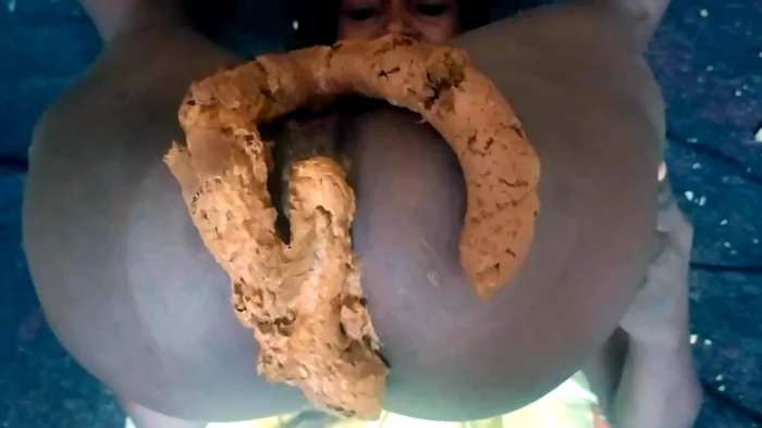 Athletic Self Poop - PINKY PRADA SCAT - MP4