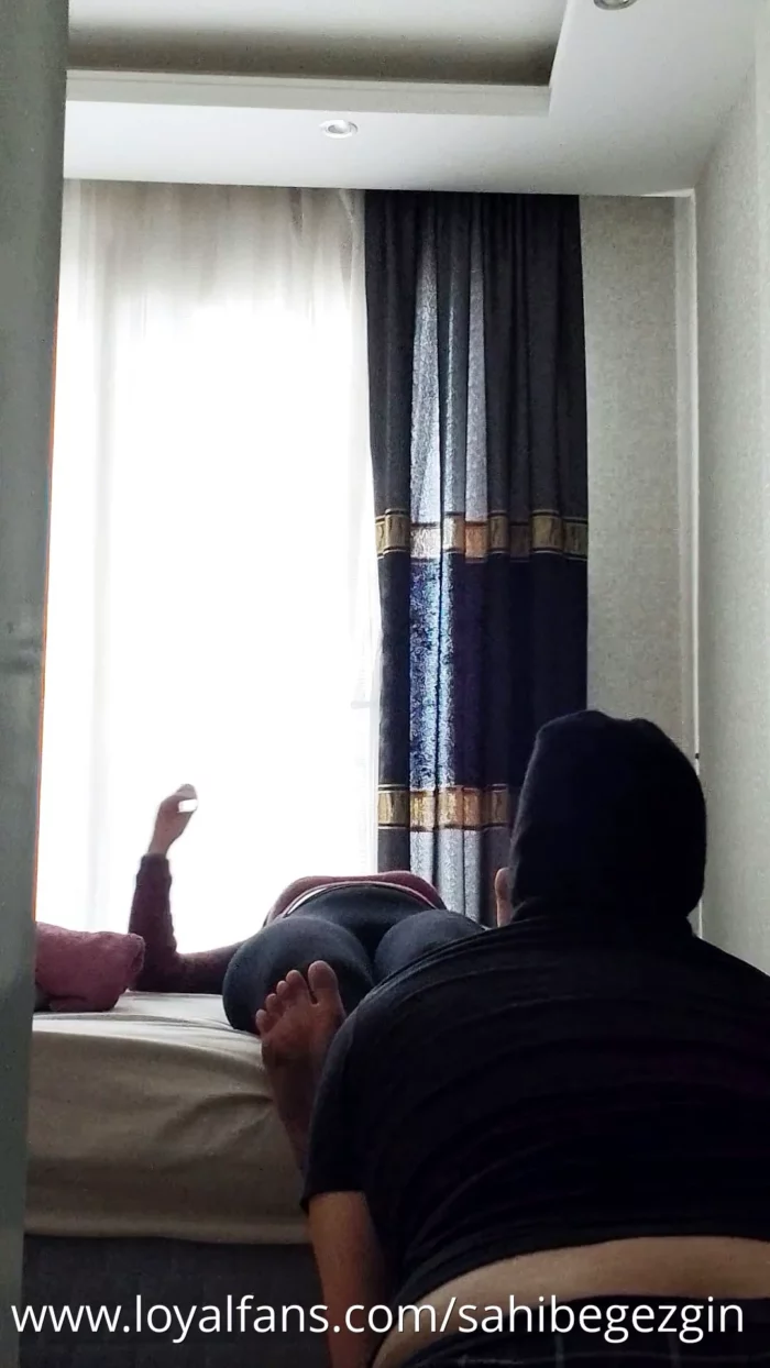 Dirty Feet Licking - SAHIBE GEZGIN - MP4