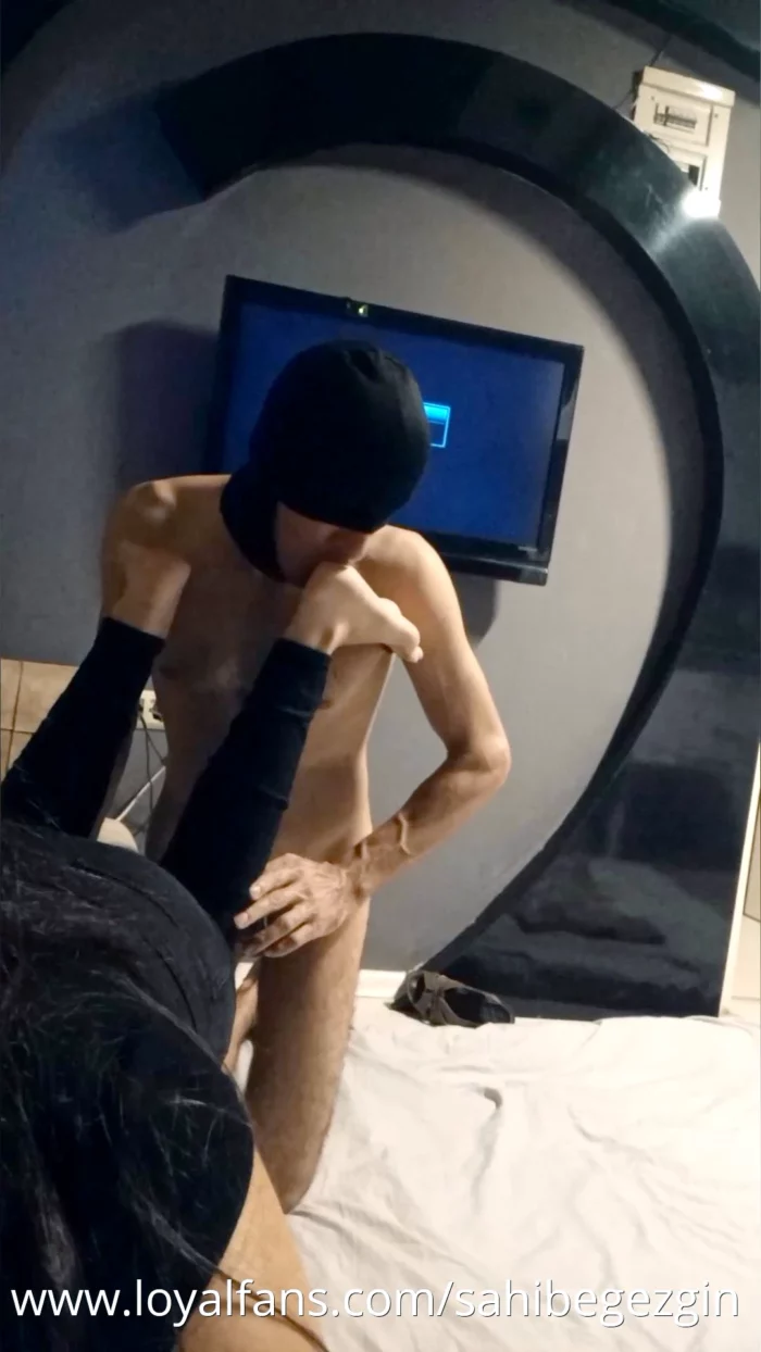 Footworship 3 - SAHIBE GEZGIN - MP4