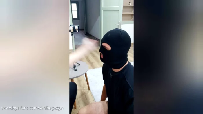It Was Close To A Concussion - SAHIBE GEZGIN - MP4