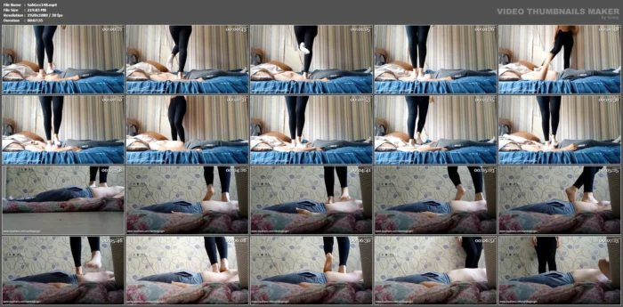 Trample With White Socks 2 - SAHIBE GEZGIN - MP4