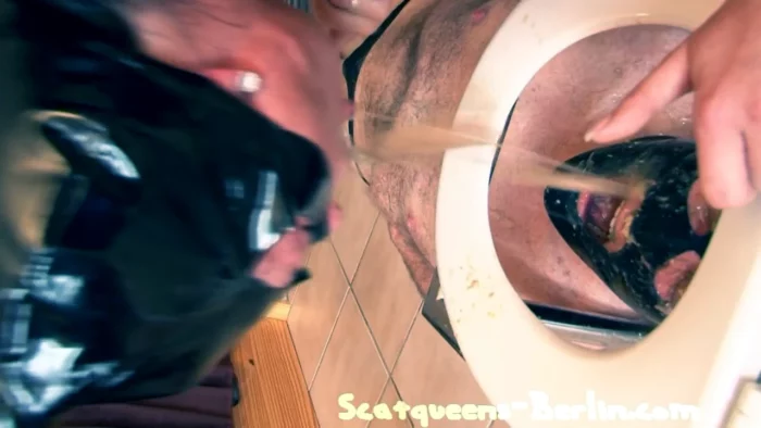 Scatqueens And The Toilet Chair Part 2 - SCATQUEENS-BERLIN - MP4