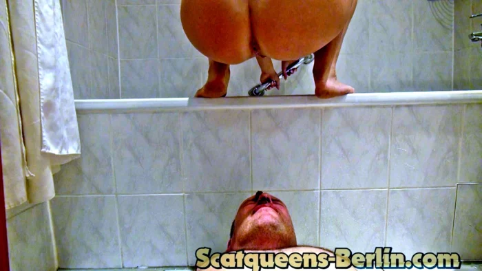 Scatqueens Pile Of Shit Part 2 - SCATQUEENS-BERLIN - MP4