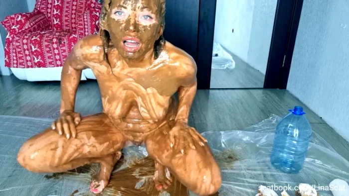 Shitty Santa 2025 With 22 Loads Of Shit Part 4 - SCATLINA - MP4