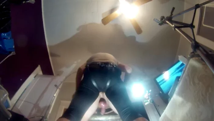 Big Butt Plug For Cuck - SUBMISSIVE HUSBAND - MP4