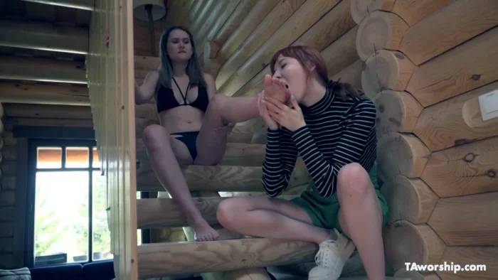 Footworship On Una - TAWORSHIP - FOOT WORSHIP - MP4