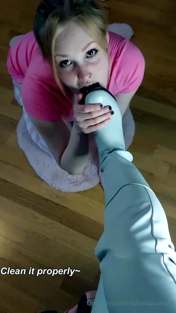 It's Time To Lick It Clean - TUHMAA SOKERIA - MP4