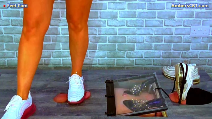 Trample Workout 6 - Cum Under My Nike Air s - UNDER AMBER - MP4
