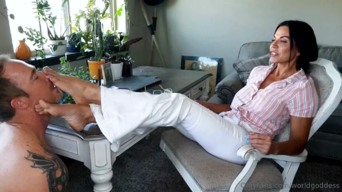 I Love Foot Simps - ZEPHIANNA / GODDESS ZEPHY / WORLD GODDESS - MP4