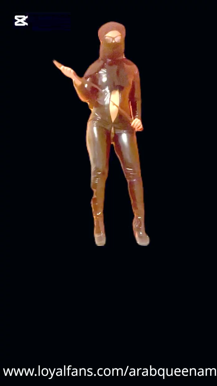 Arab Mistress Dance - ARAB QUEEN AMINA - MP4