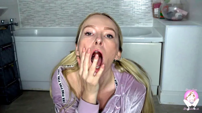 Messy Spit, Pee And Big Facial - BREA ROSE - MP4
